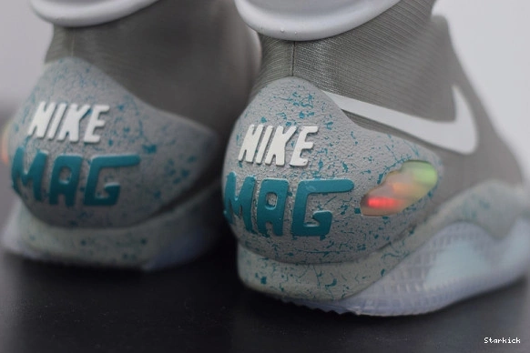 NIKE MAG 0816
